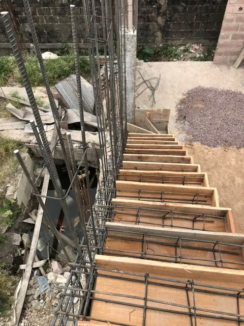 Ferraillage et coffrage d’un escalier